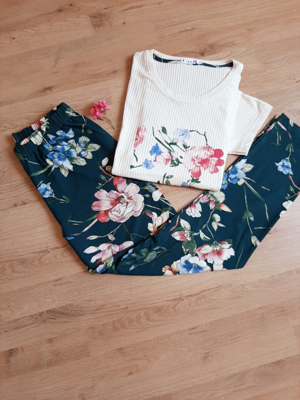 Pyjama fleuri