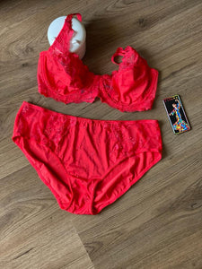 Ensemble dentelle rouge