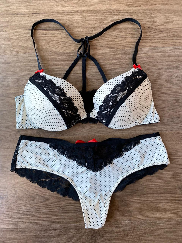 ENSEMBLE REMBOURRE SEXY