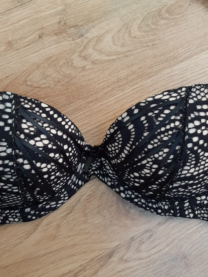 Soutien-gorge rembourré dentelle 001