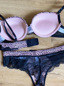Ensemble push up 2130