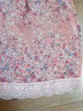 Chemise de nuit débardeur dentelle et short en mousseline fleurie