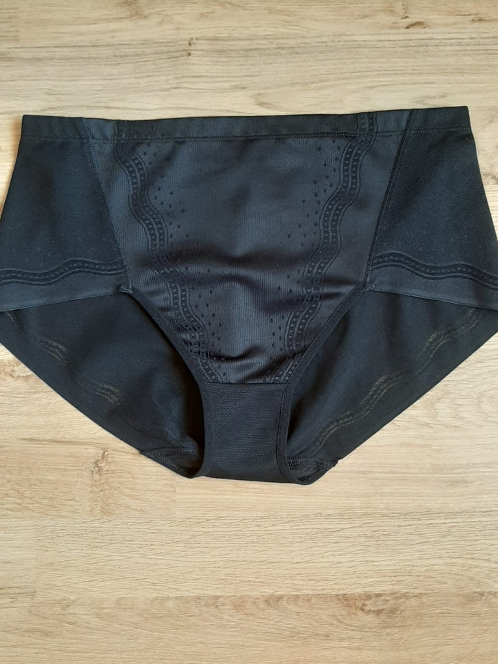 Slip gaine invisible ventre plat