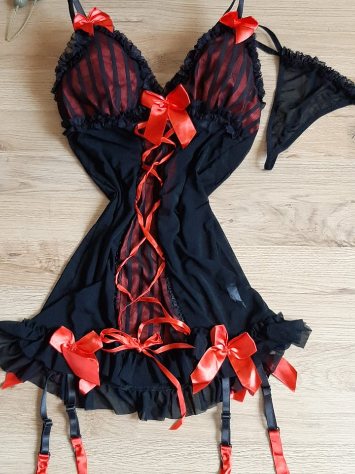 Nuisette sexy porte jartelles
