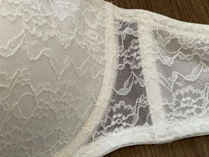 Soutien gorge rembourré dentelle couleur crème 1903