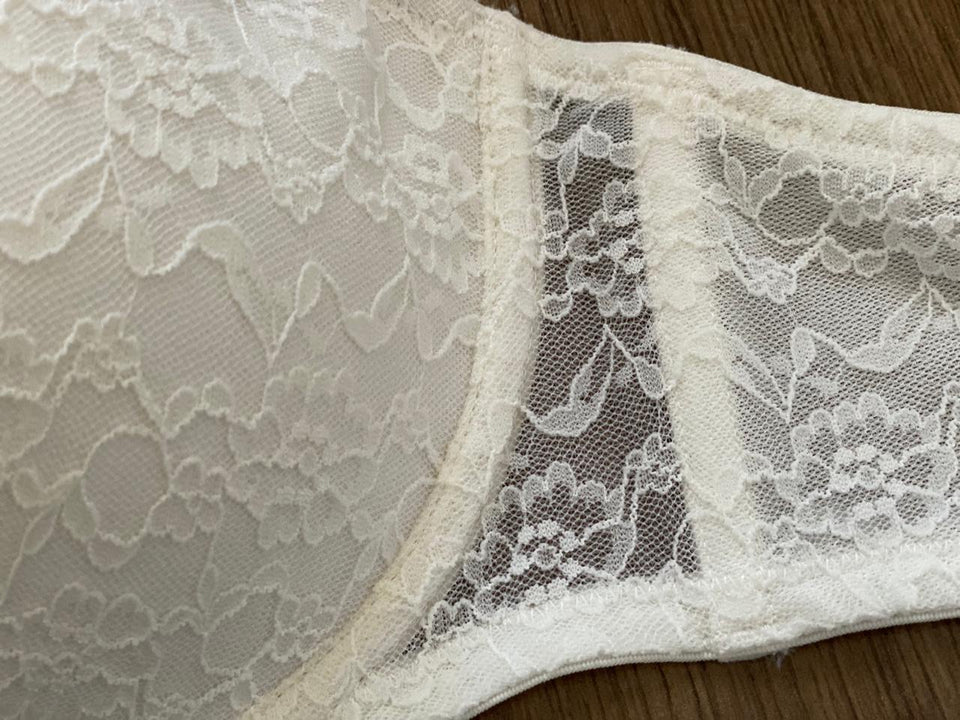 Soutien gorge rembourré dentelle couleur crème 1903