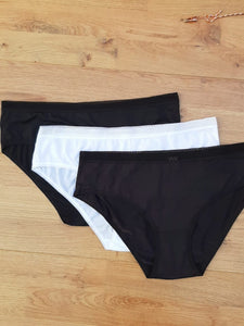 Lot de 3 slips 2 noir et 1 blanc