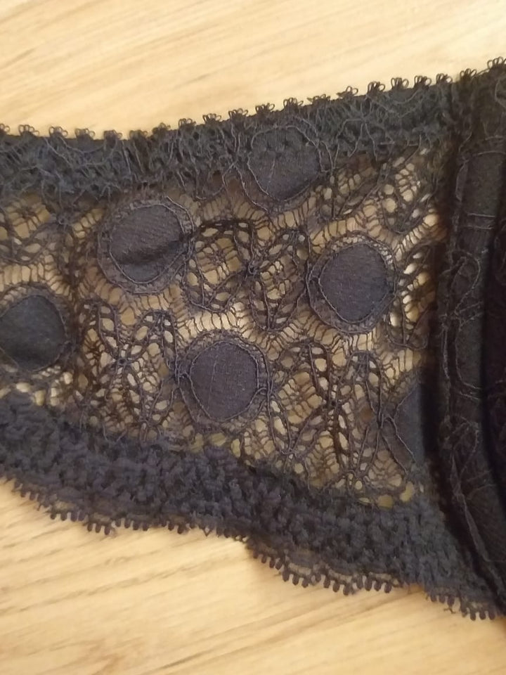 Soutien gorge rembourré dentelle noir 0012