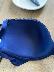 Soutien rembourré bleu marine 6689