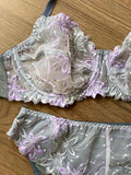 Ensemble dentelle non rembourré avec armature couleur gris et mauve