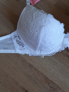 Soutien gorge rembourré dentelle blanc