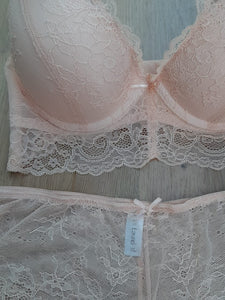 ENSEMBLE REMBOURRE DENTELLE