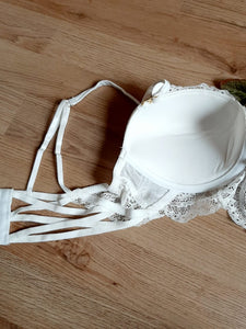 Soutien-gorge push up dentelle 8004