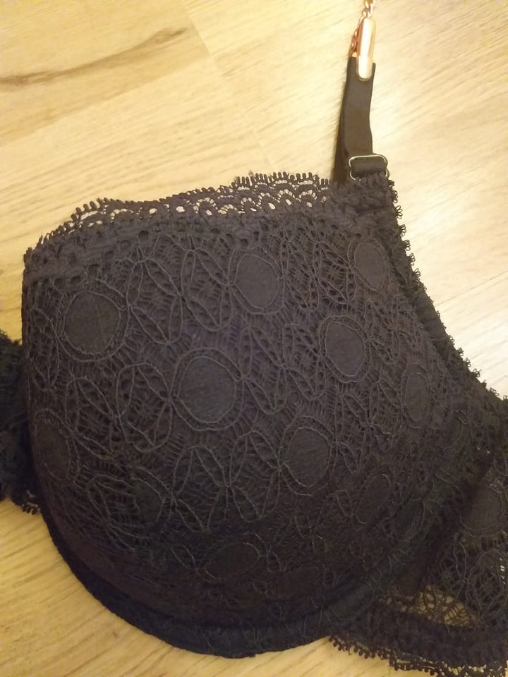 Soutien gorge rembourré dentelle noir 0012