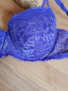 SOUTIEN-GORGE REMBOURRE