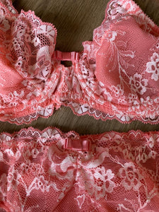 Ensemble dentelle non rembourré avec armature couleur CORAIL