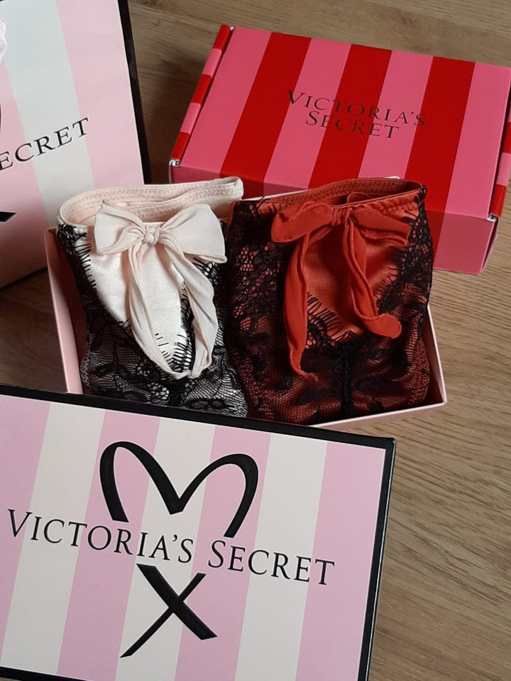LOT 2 Slips victoria secret's en tulle et satin