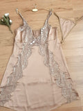 Nuisette satin de soie et dentelle 018