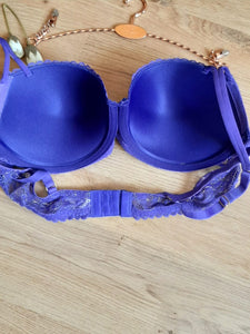 SOUTIEN-GORGE REMBOURRE