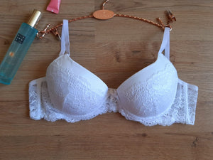 SOUTIEN GORGE DENTELLE BLANC