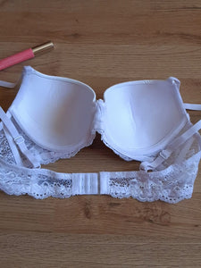 SOUTIEN GORGE DENTELLE BLANC